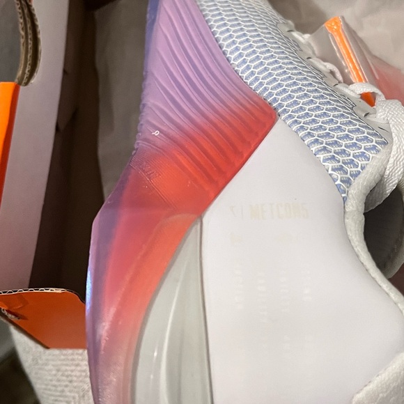 NIKE WOMEN NIB AUTHENTIC METCON5 PRM WHITE/PSYCHIC CROSSING TRAINING SNEAKERS - Picture 13 of 17